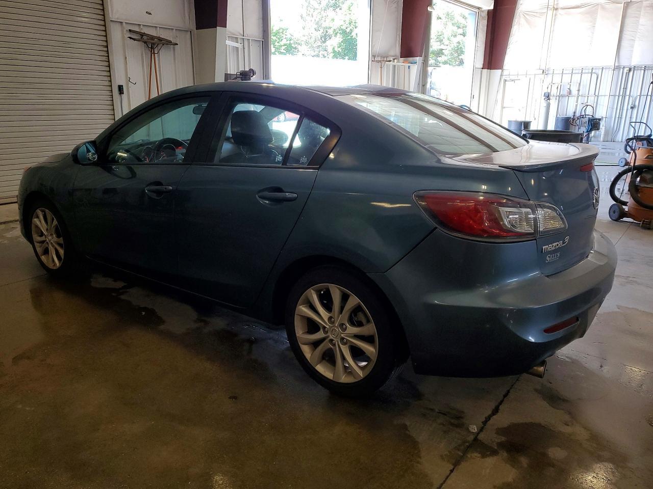 2011 Mazda 3 S - Image 2