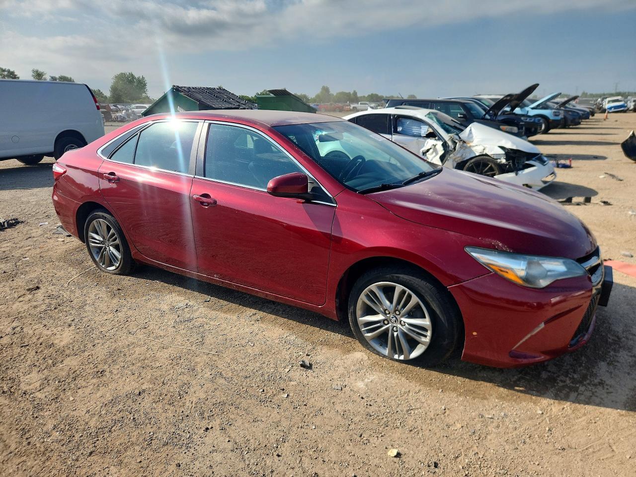 2015 Toyota Camry Se - Фото 4