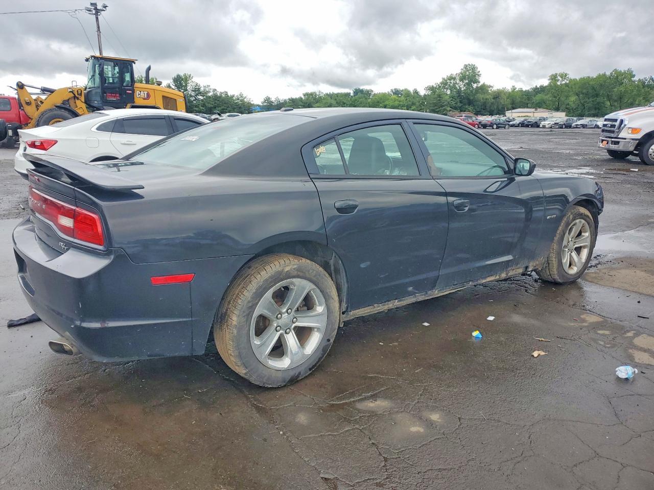 2011 Dodge Charger R/T - Image 3