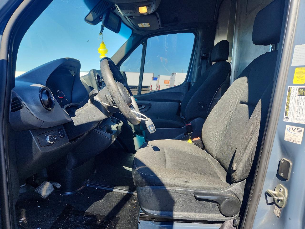 2019 Mercedes-Benz Sprinter 2500/3500 Delivery Van - Фото 7