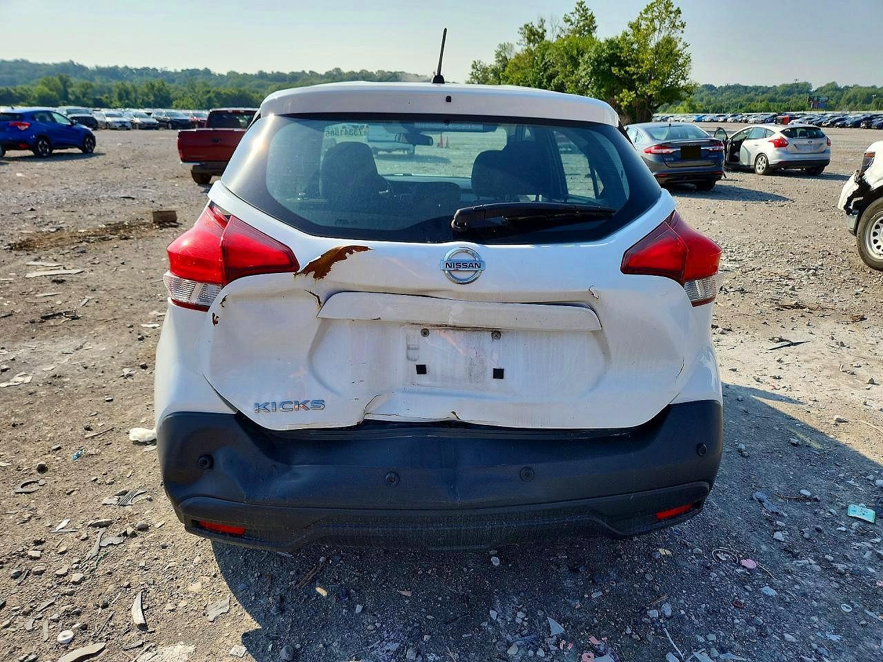 2020 Nissan Kicks S - Фото 6