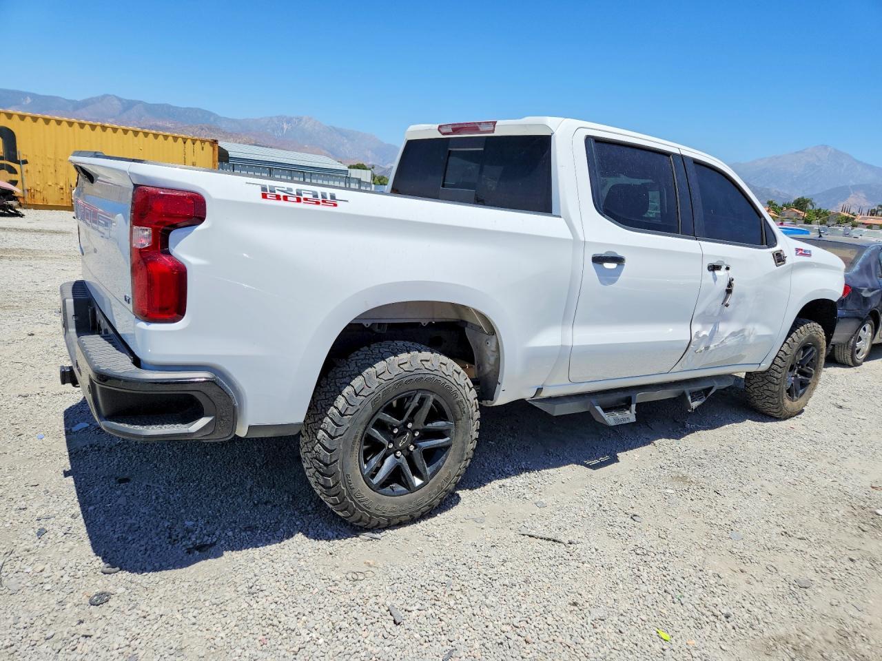 2021 Chevrolet Silverado K1500 Lt Trail Boss - Image 3