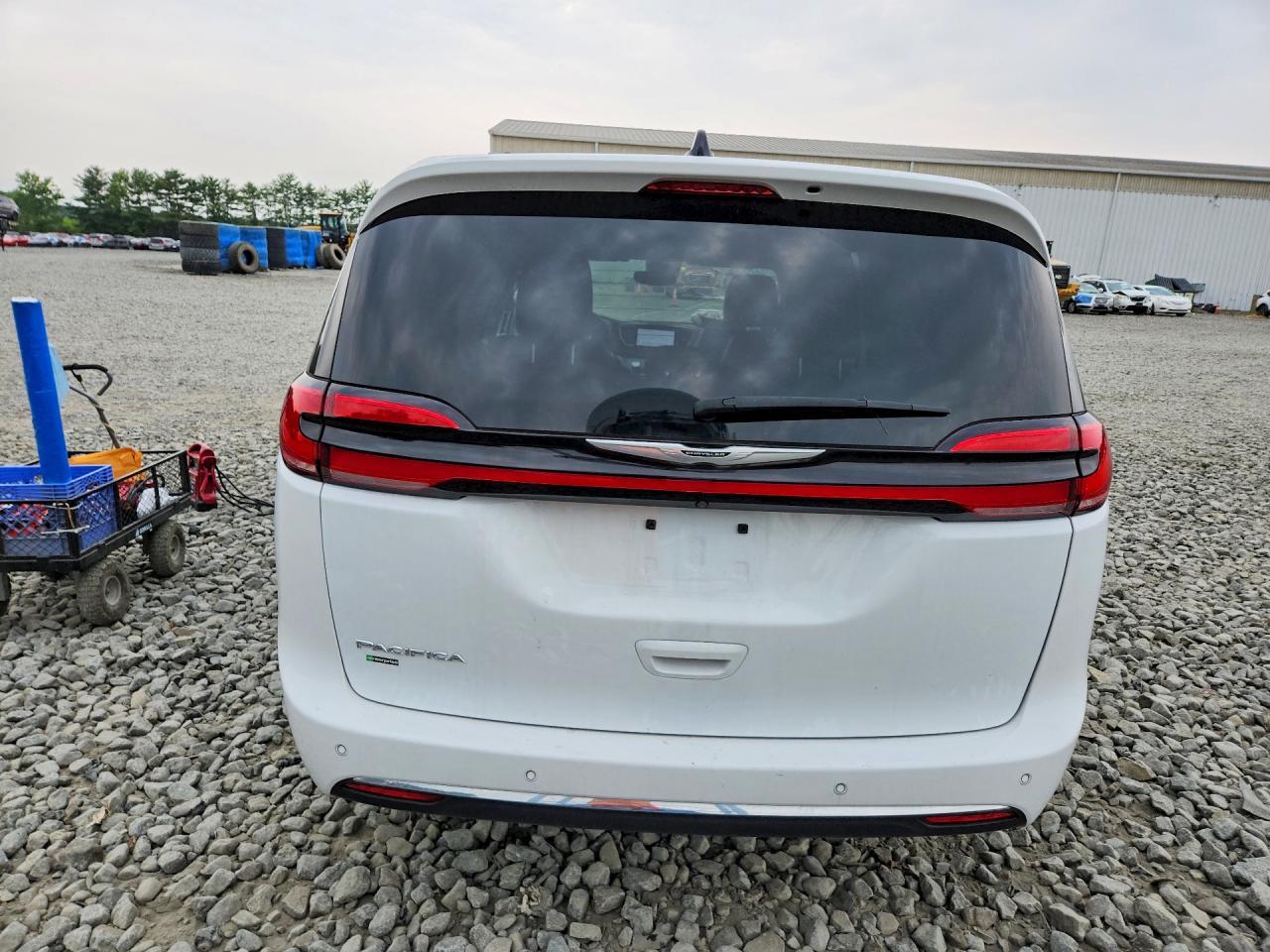 2024 Chrysler Pacifica Touring L - Image 6