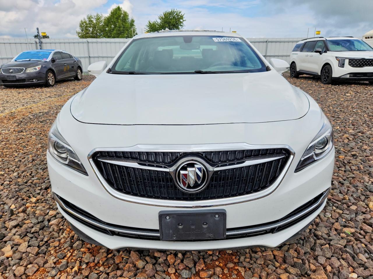 2019 Buick Lacrosse Essence - Image 5