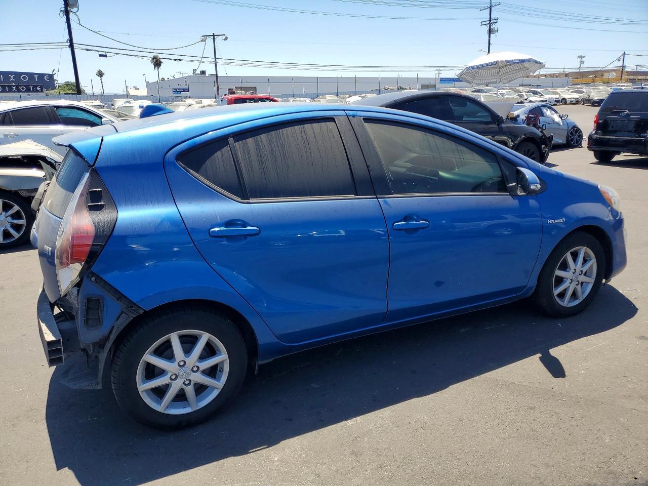 2016 Toyota Prius C Four - Фото 3