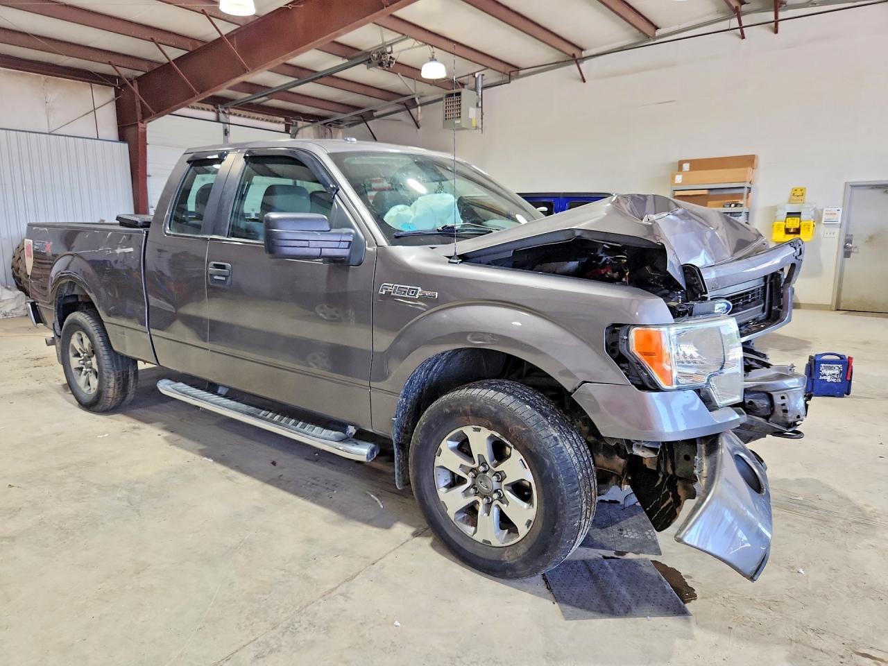 2014 Ford F150 Super Cab - Image 4