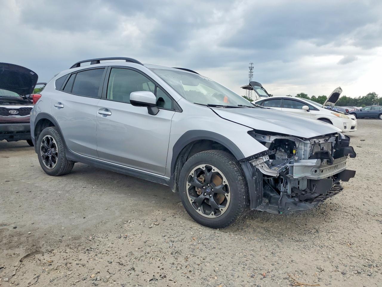 2023 Subaru Crosstrek Premium - Image 4