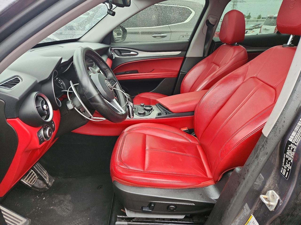 2018 Alfa Romeo Stelvio Sport - Image 7
