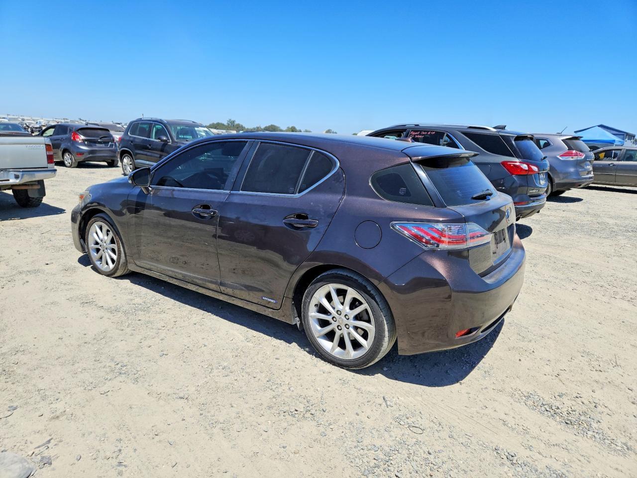 2013 Lexus Ct 200 - Image 2