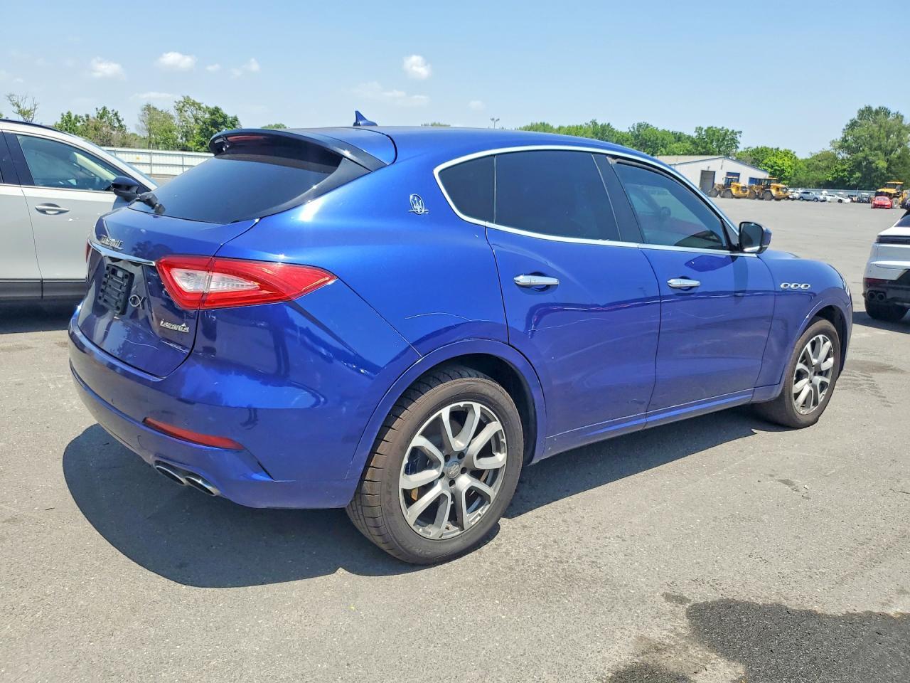 2019 Maserati Levante - Image 3