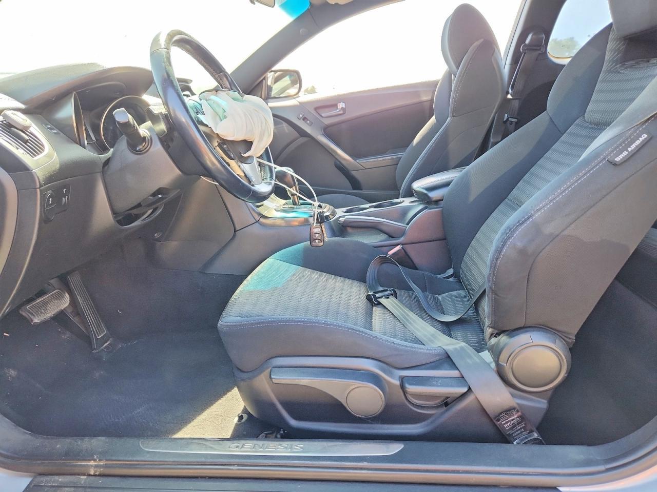 2013 Hyundai Genesis Coupe 2.0T - Image 7