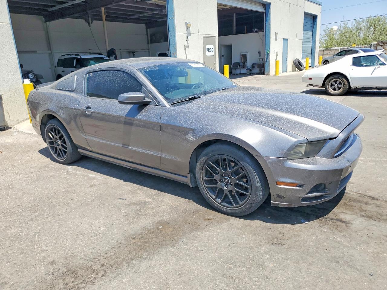 2014 Ford Mustang Gt - Фото 4