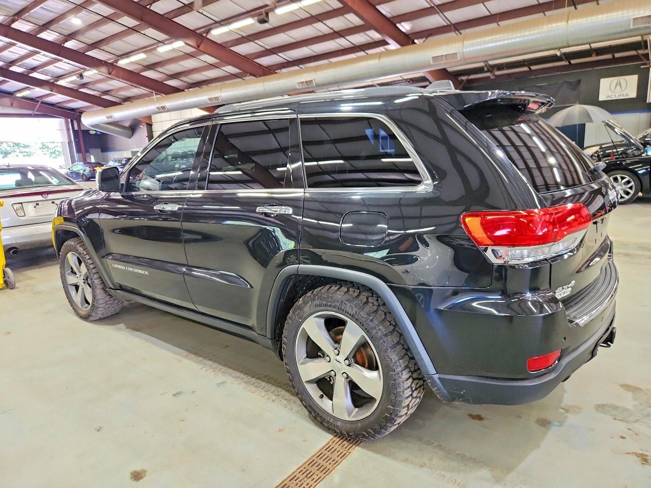 2014 Jeep Grand Cherokee Limited - Image 2