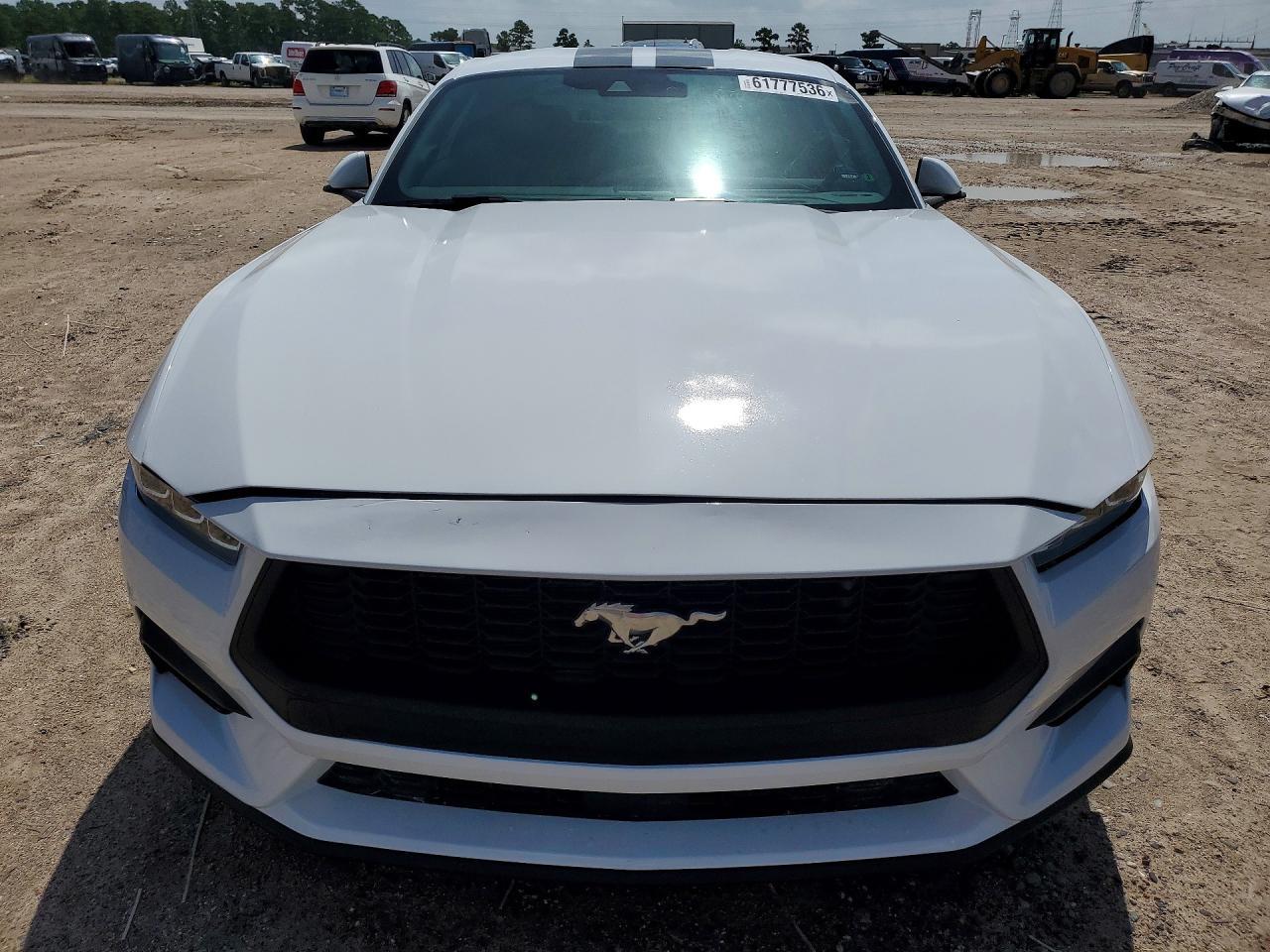 2024 Ford Mustang - Фото 5