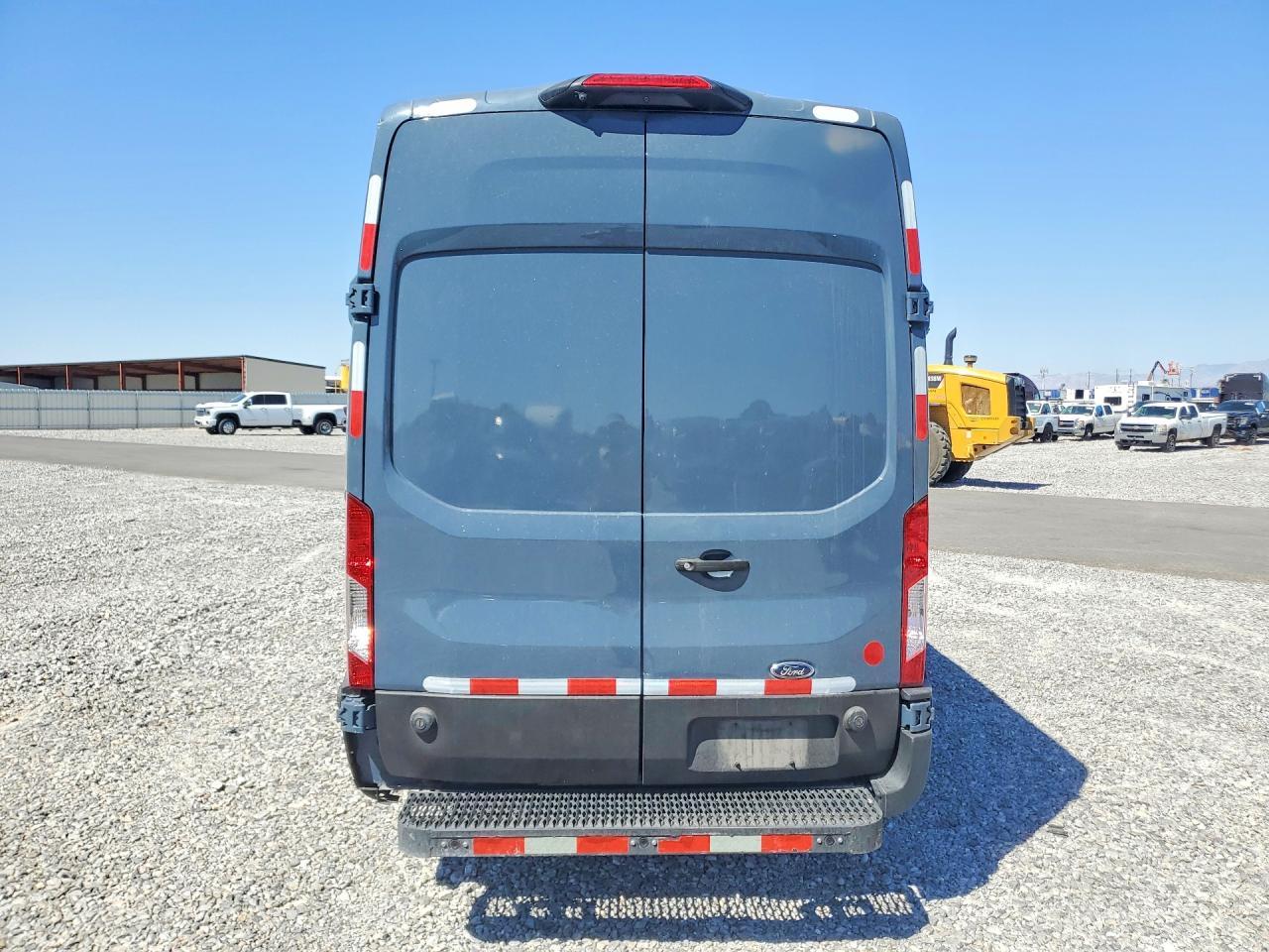 2020 Ford Transit 250 Delivery Van - Фото 6