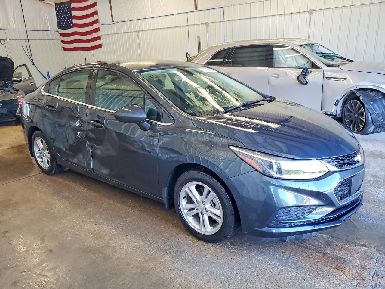 2018 Chevrolet Cruze Lt - Image 4