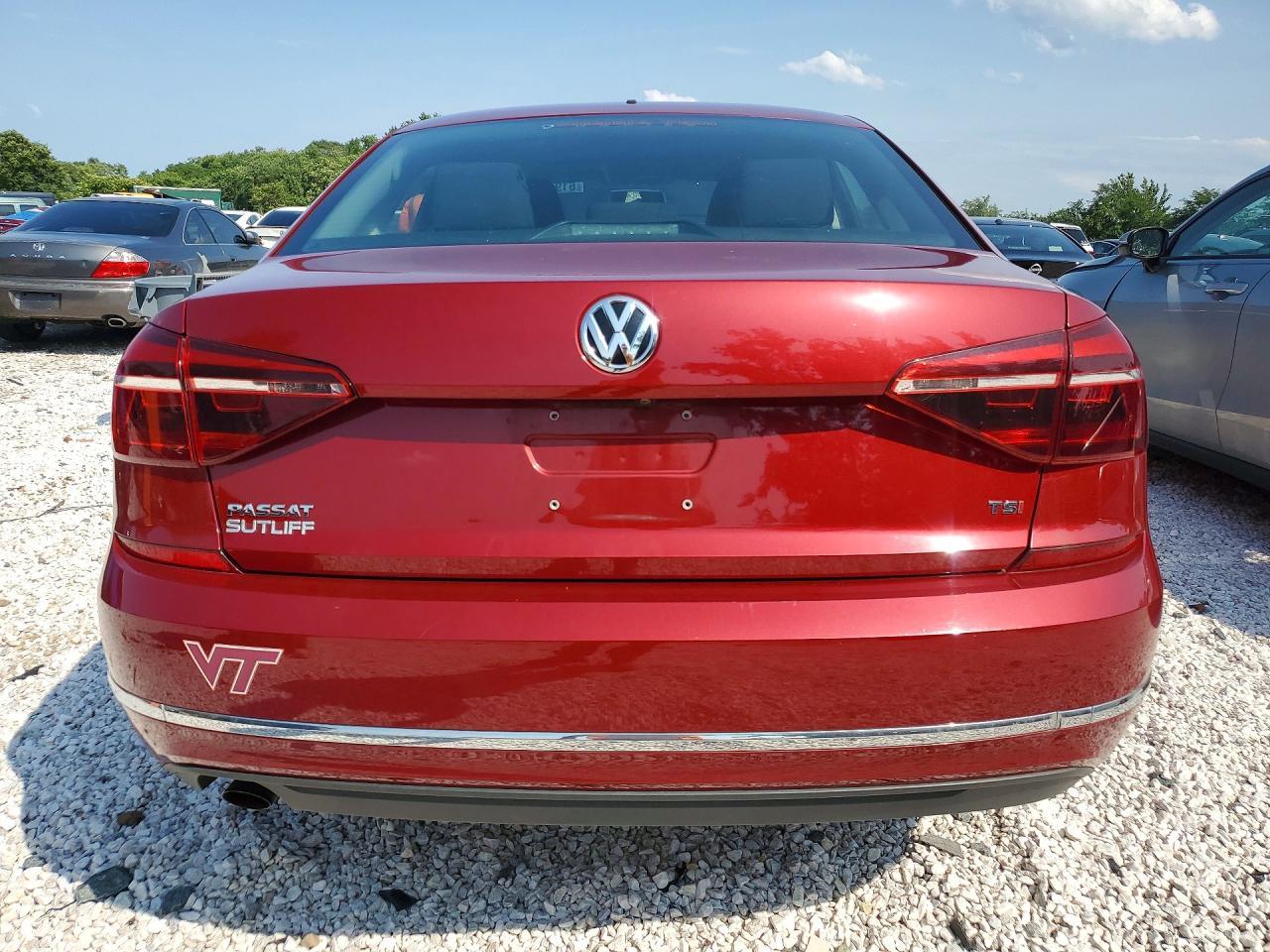 2018 Volkswagen Passat S - Фото 6