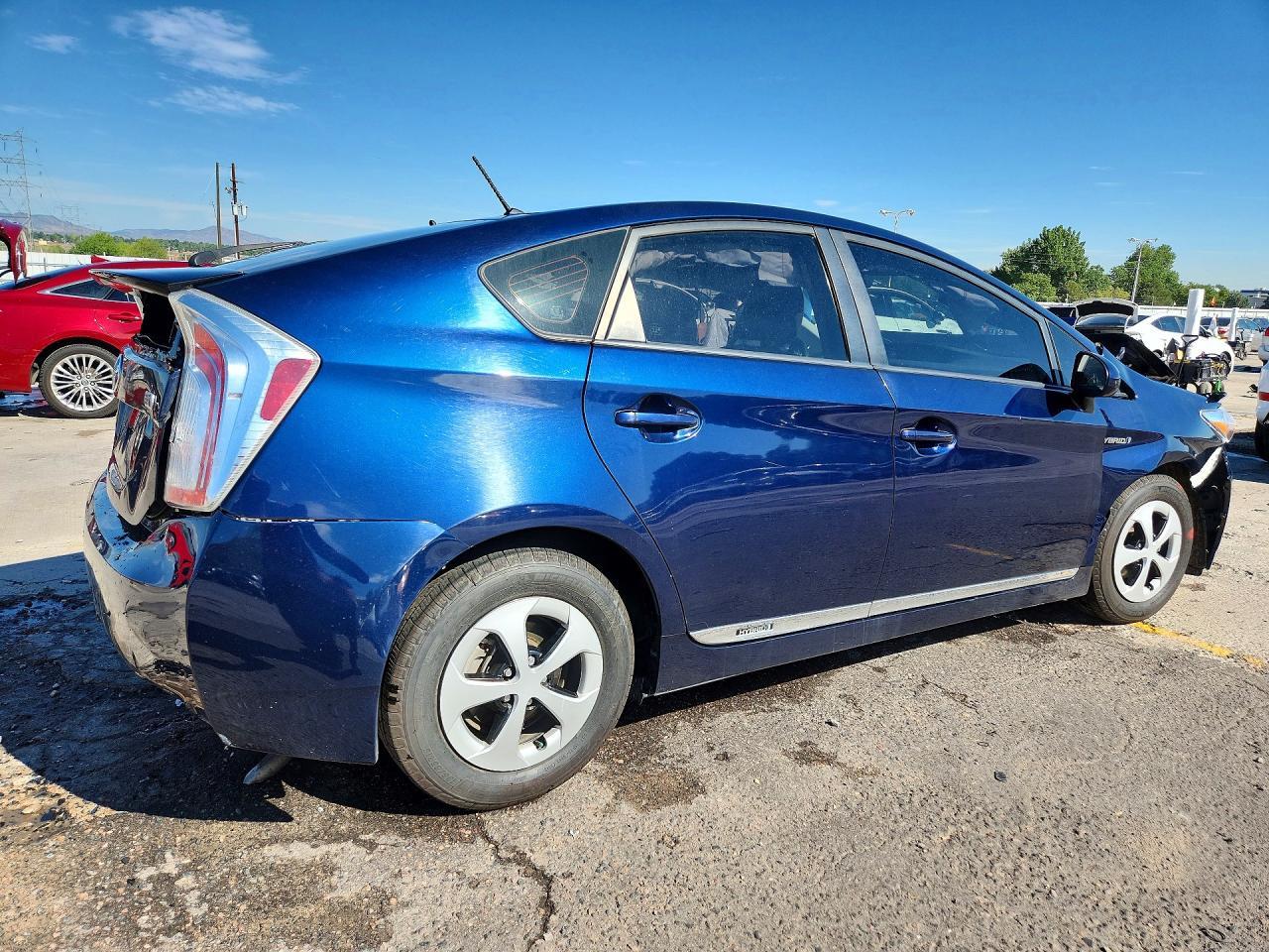 2014 Toyota Prius Two - Фото 3
