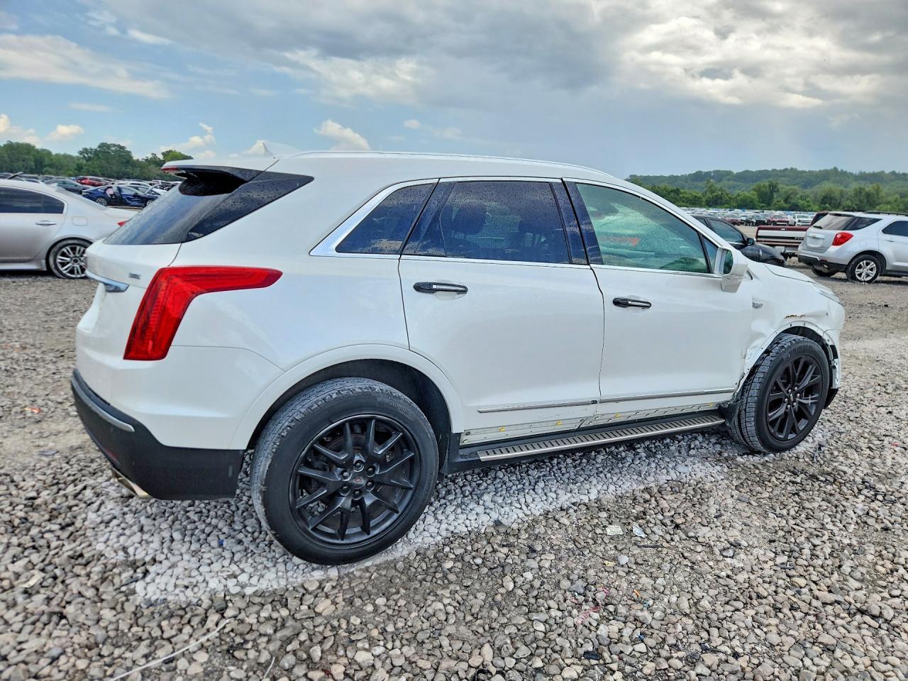 2018 Cadillac Xt5 Premium Luxury - Image 3