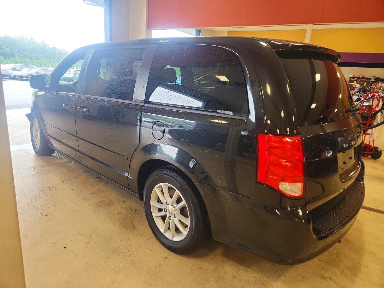 2016 Dodge Grand Caravan R/T - Фото 2