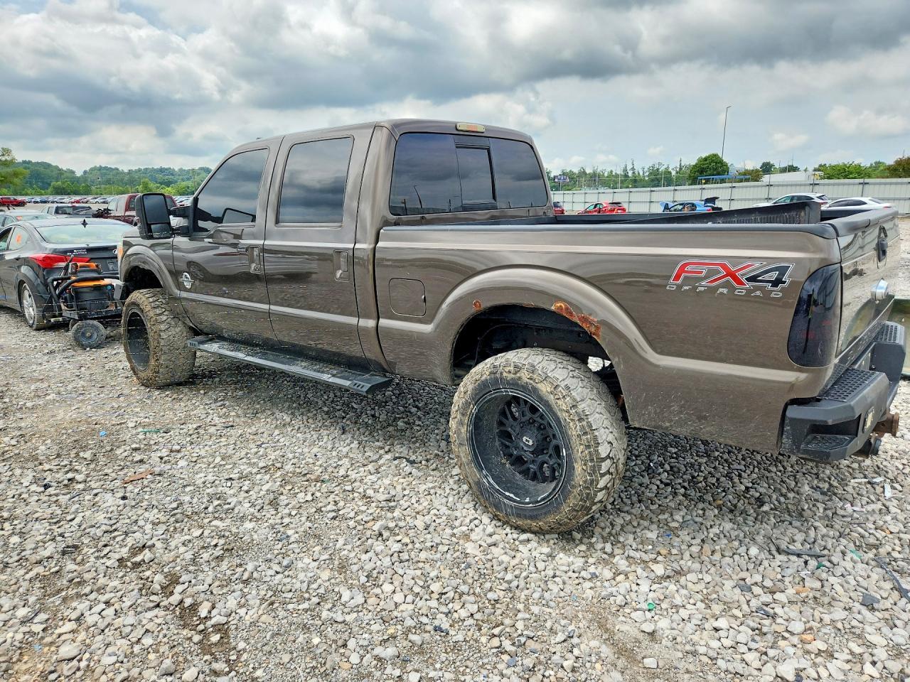 2016 Ford F250 Super Duty - Фото 2