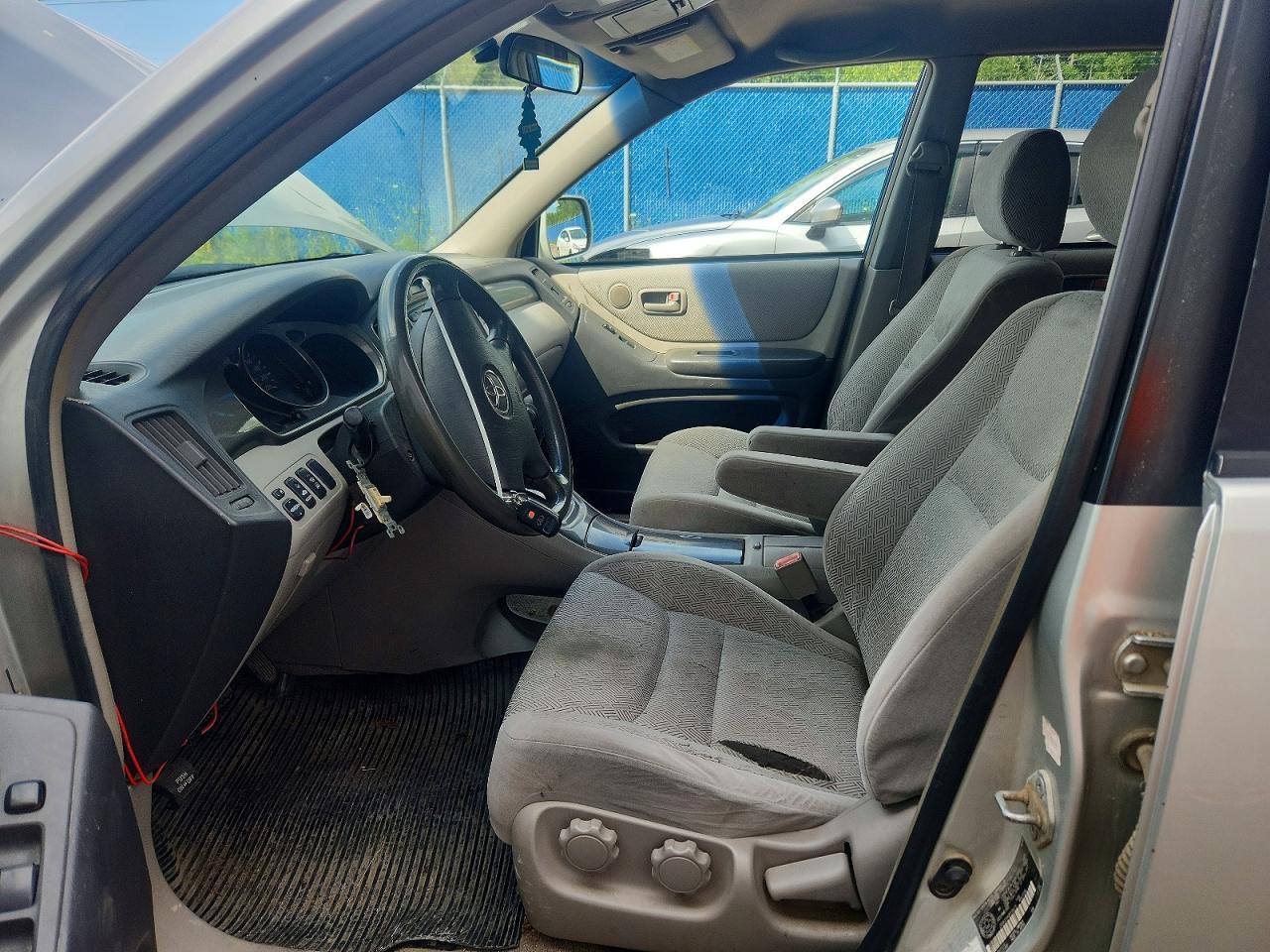 2003 Toyota Highlander Limited - Image 7