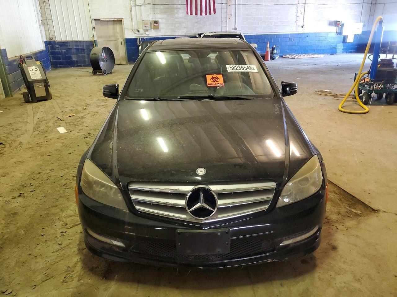 2011 Mercedes-Benz C 300 4Matic - Фото 5