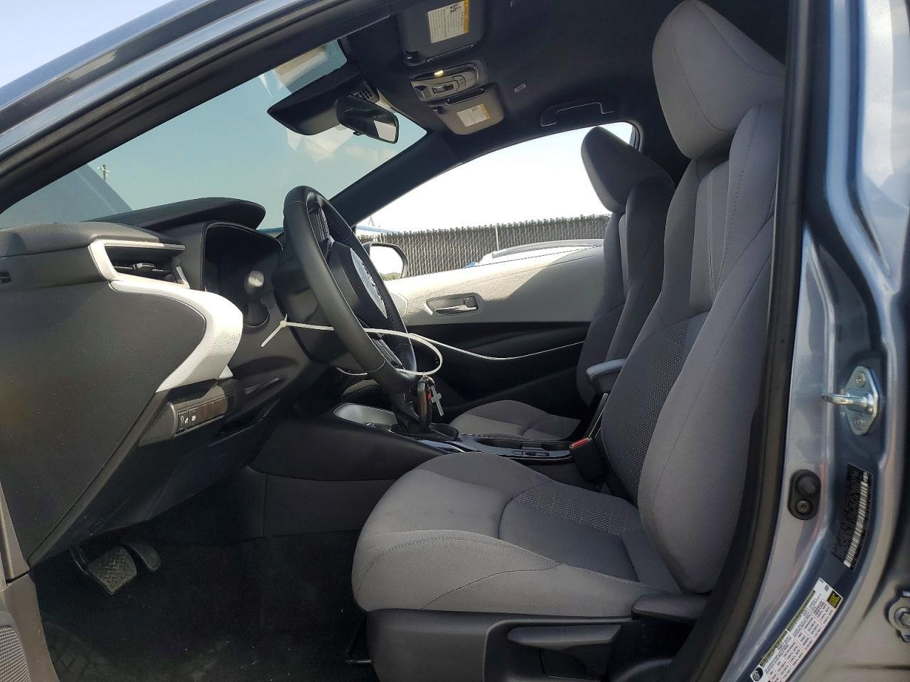 2025 Toyota Corolla - Фото 7