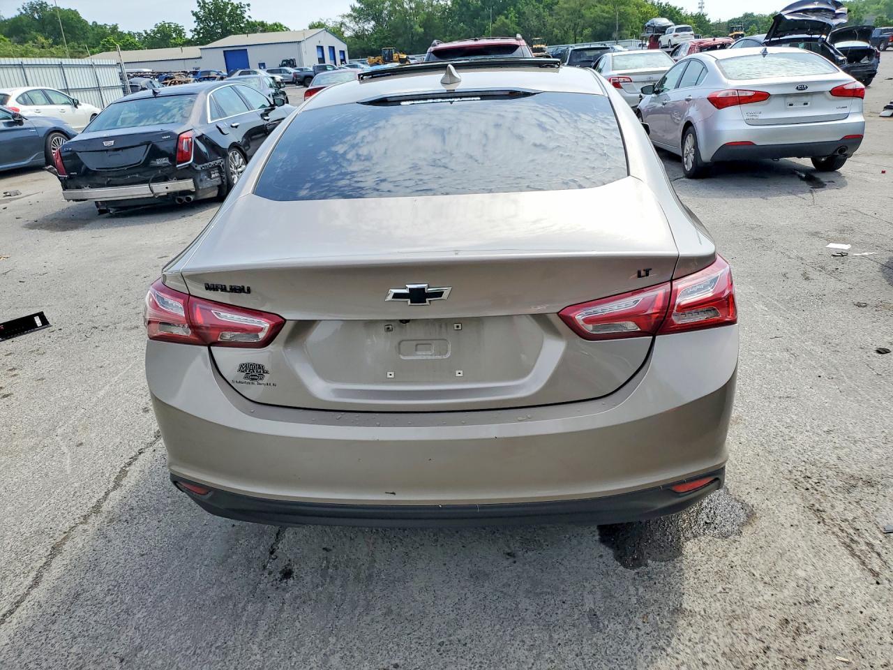 2022 Chevrolet Malibu Lt - Image 6