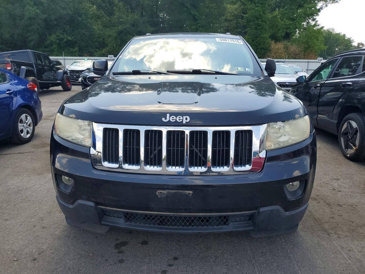 2011 Jeep Grand Cherokee Laredo - Image 5