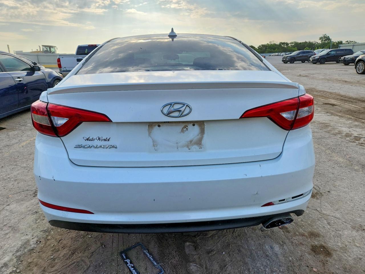 2016 Hyundai Sonata Se - Image 6