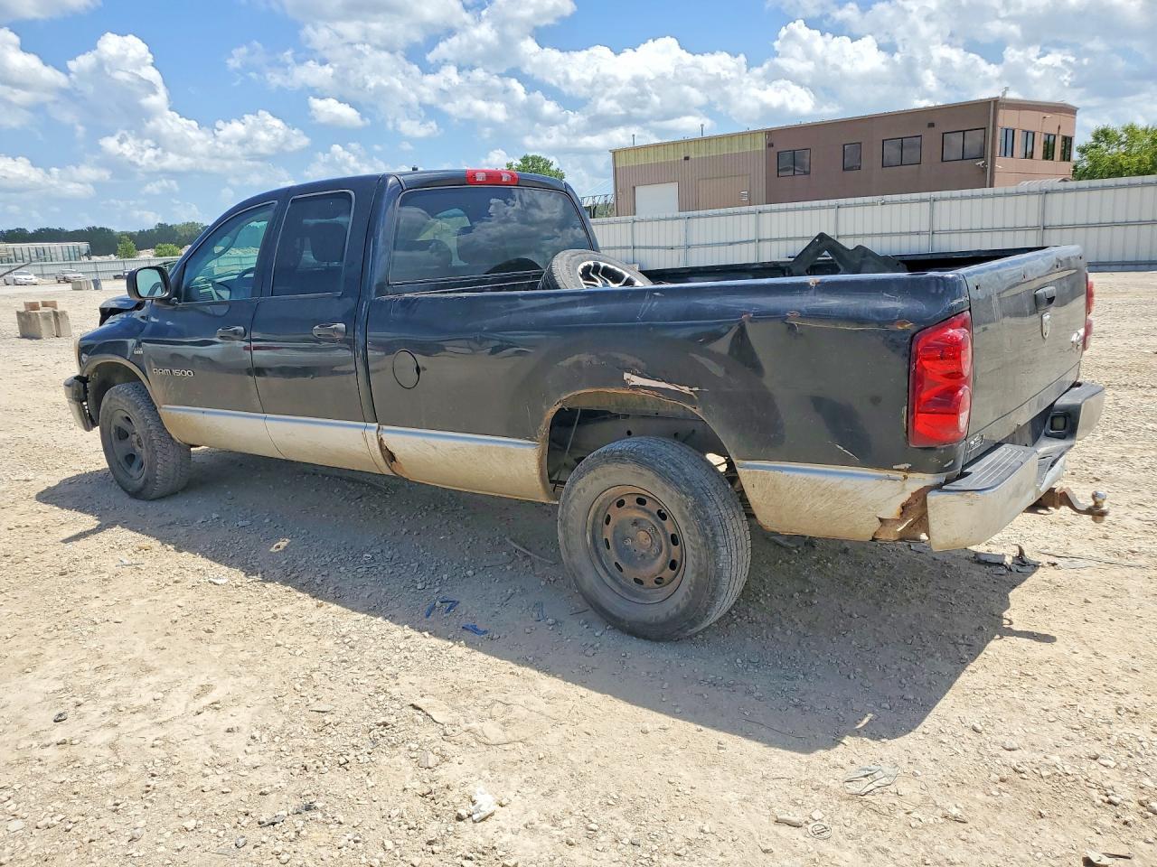 2007 Dodge Ram 1500 - Фото 2