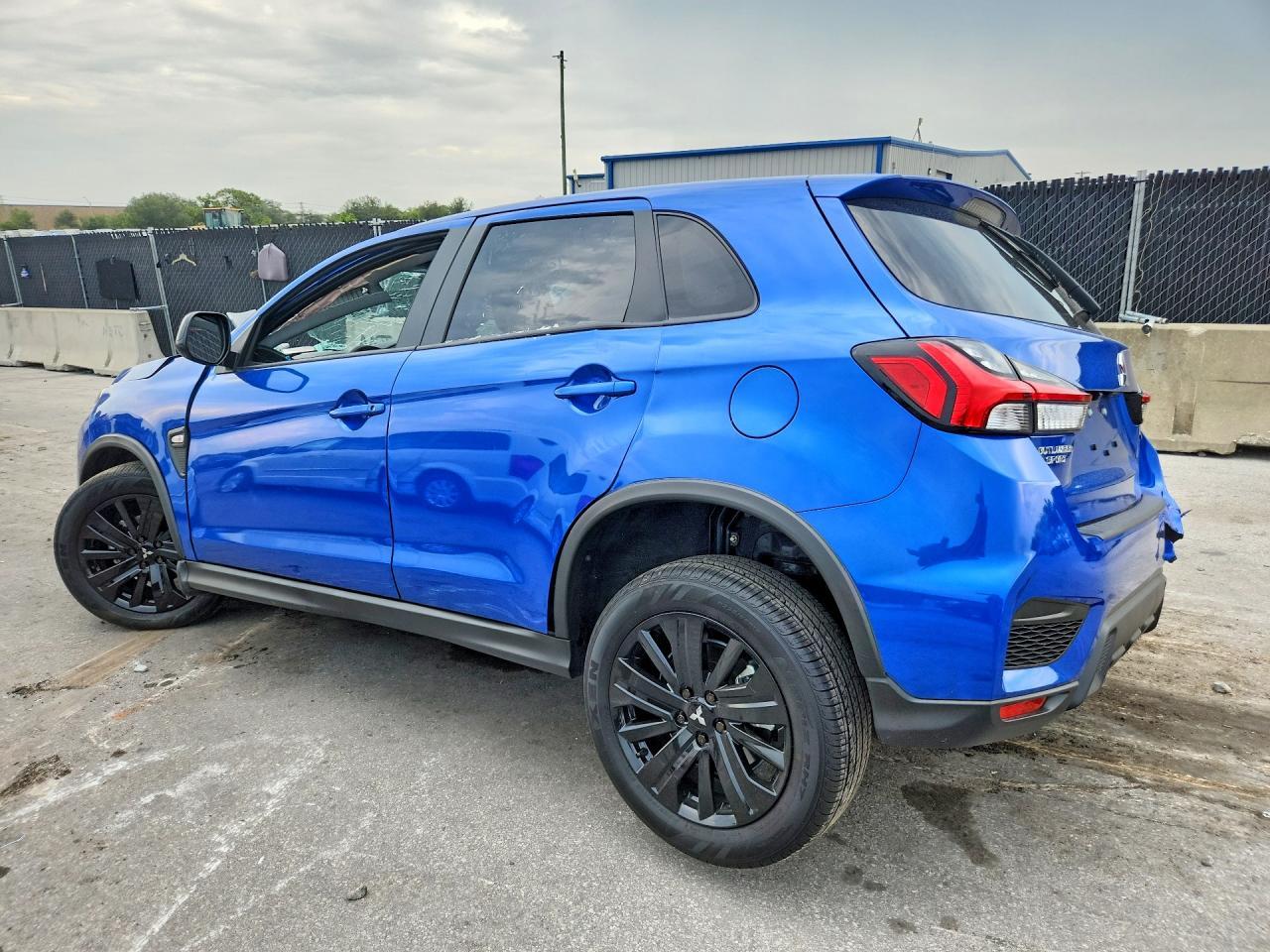 2026 Mitsubishi Outlander Sport S/Se - Фото 2