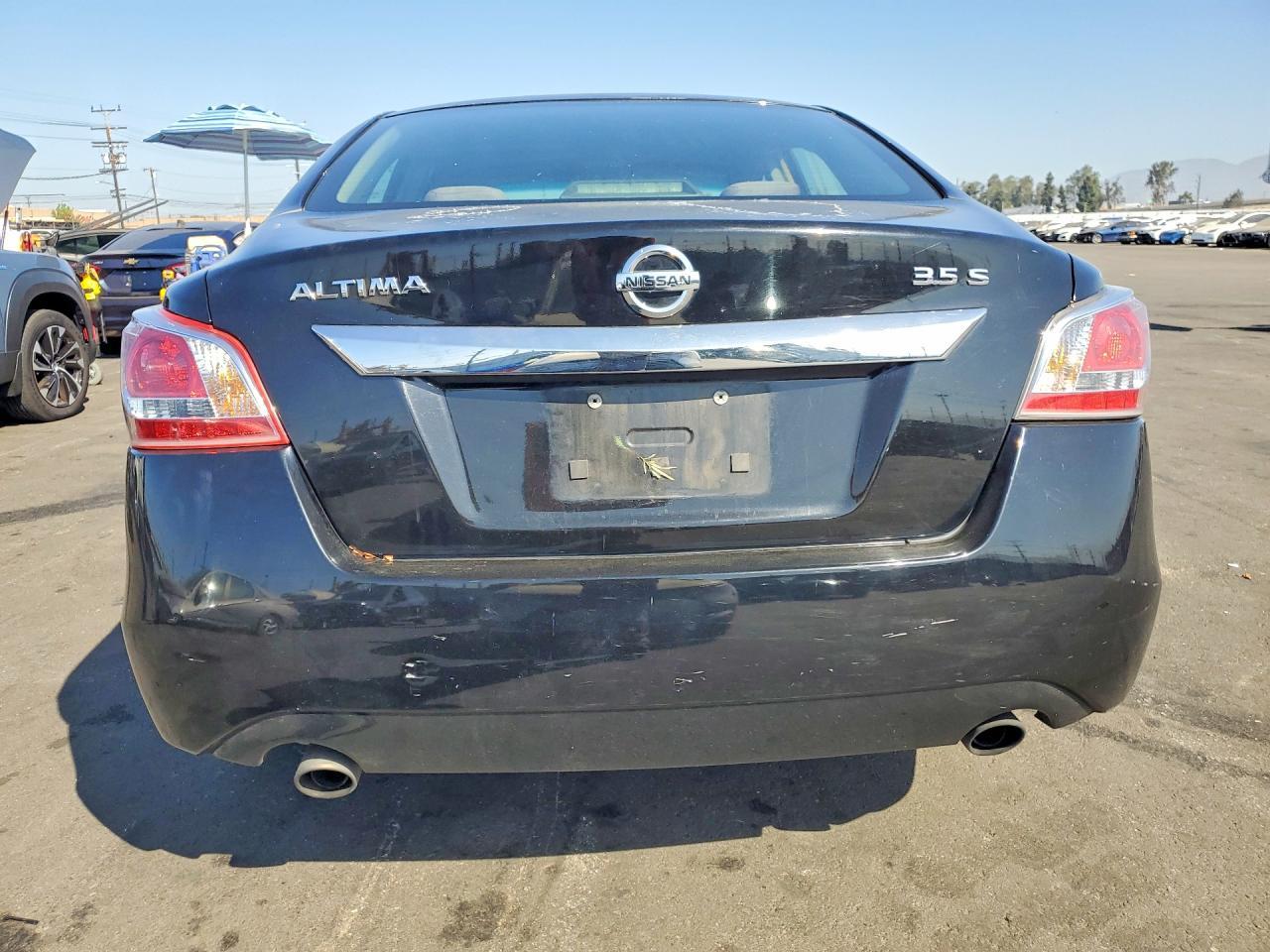 2013 Nissan Altima 3.5 S - Image 6
