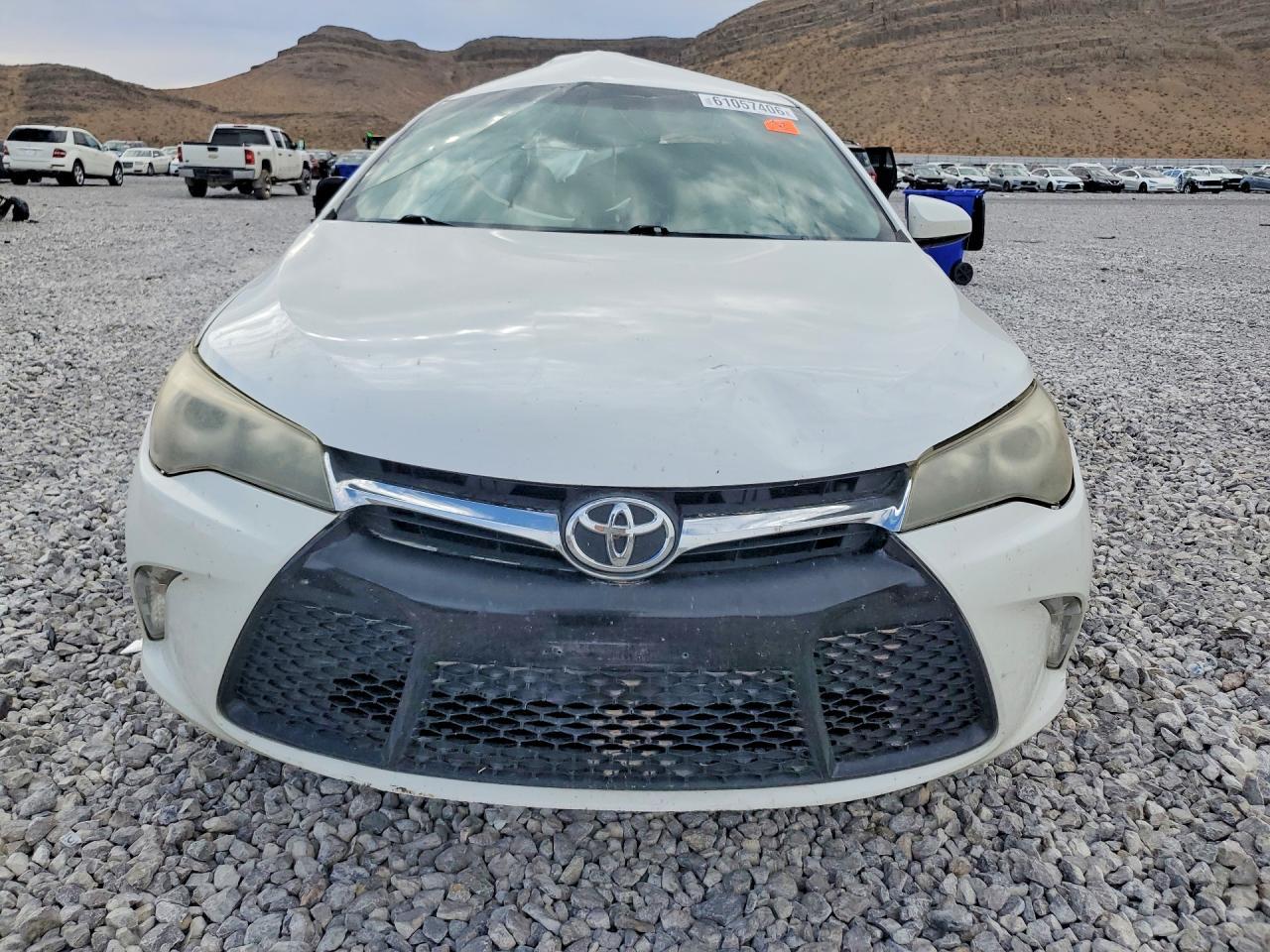 2017 Toyota Camry Se - Фото 5