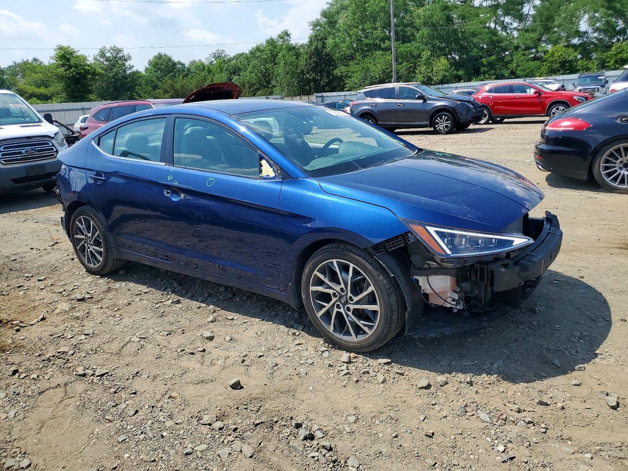 2020 Hyundai Elantra Limited - Фото 4
