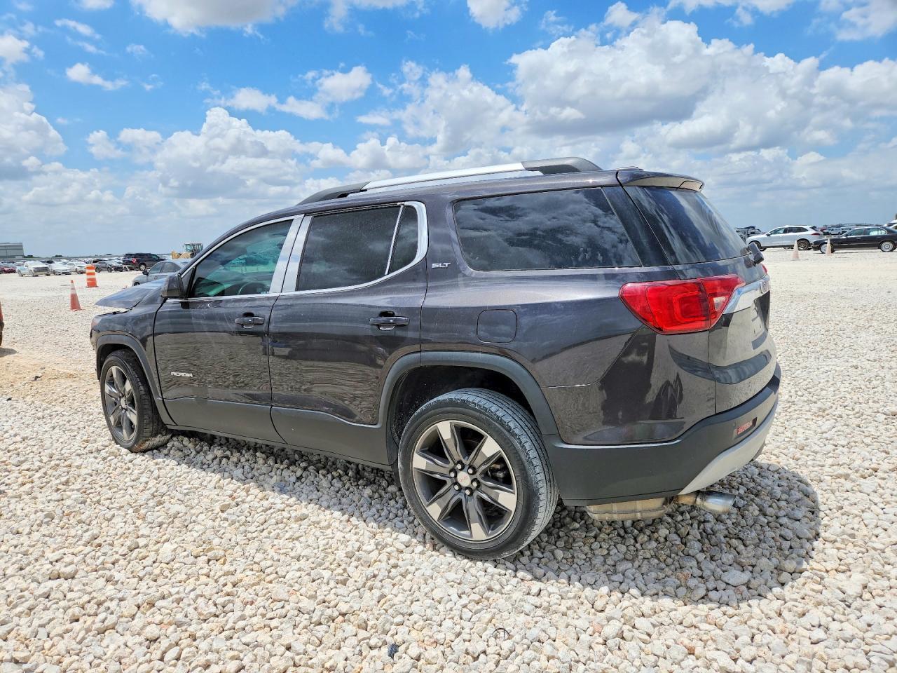2017 GMC Acadia Slt-2 - Image 2