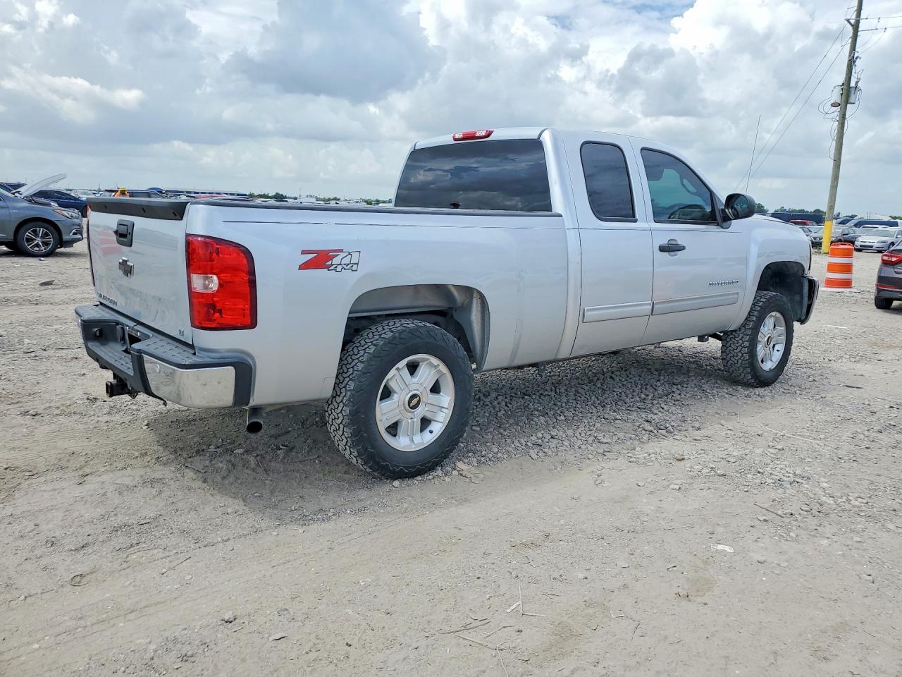 2013 Chevrolet Silverado K1500 Lt - Фото 3