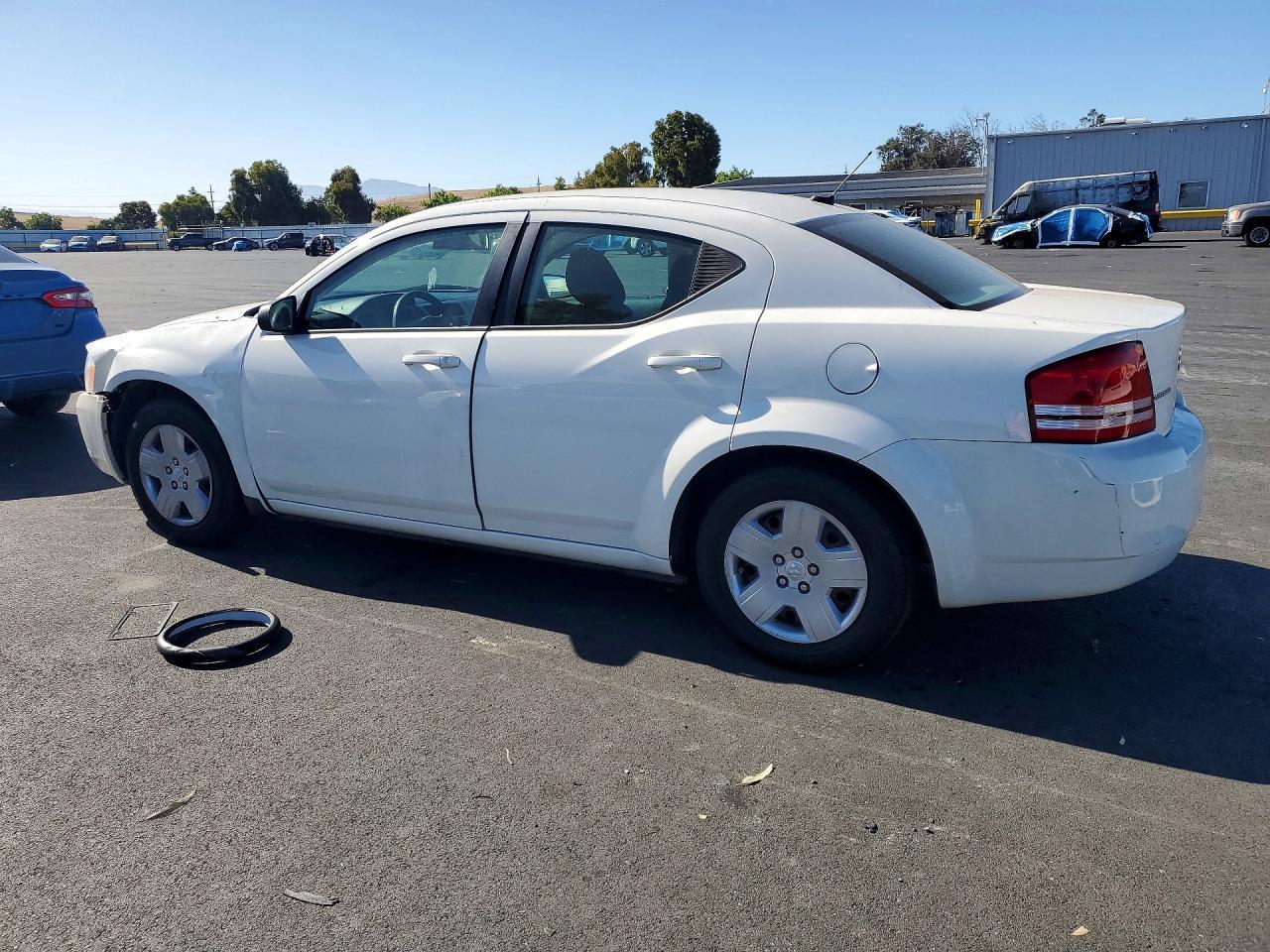 2008 Dodge Avenger Se - Image 2