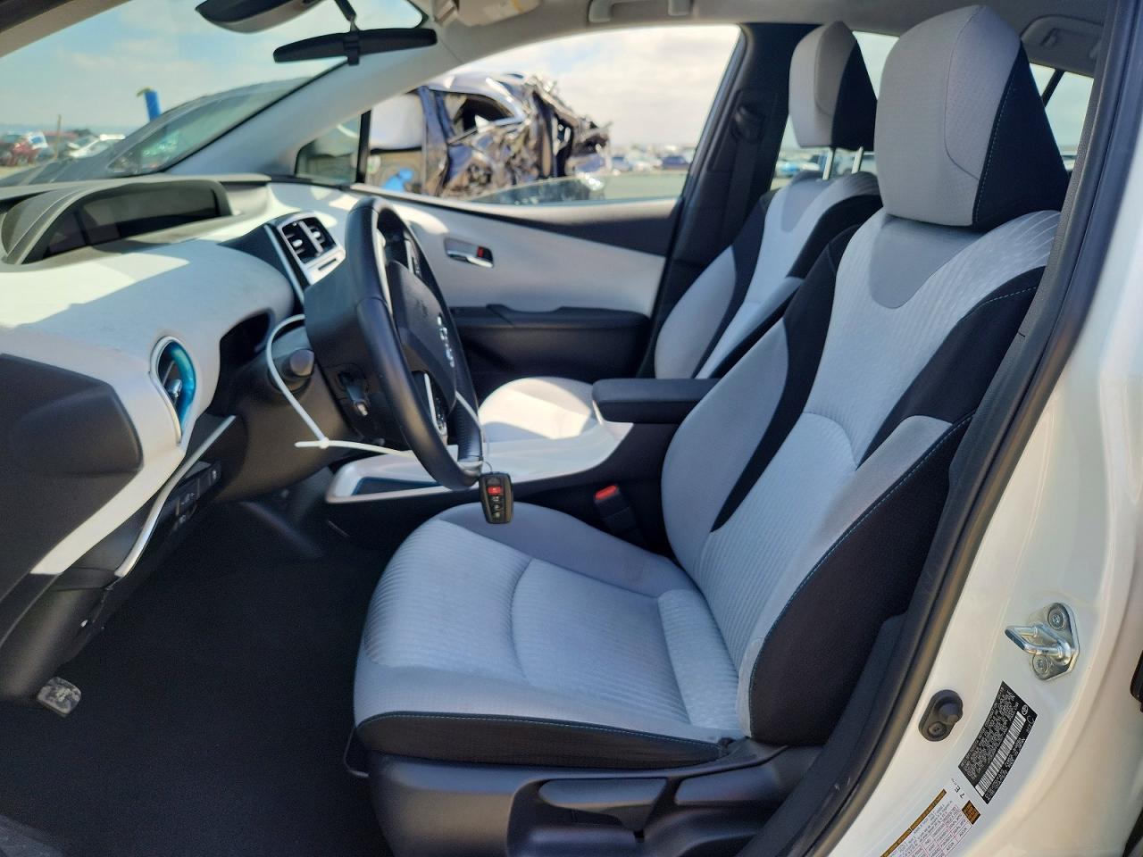 2018 Toyota Prius Prime Plus - Фото 7