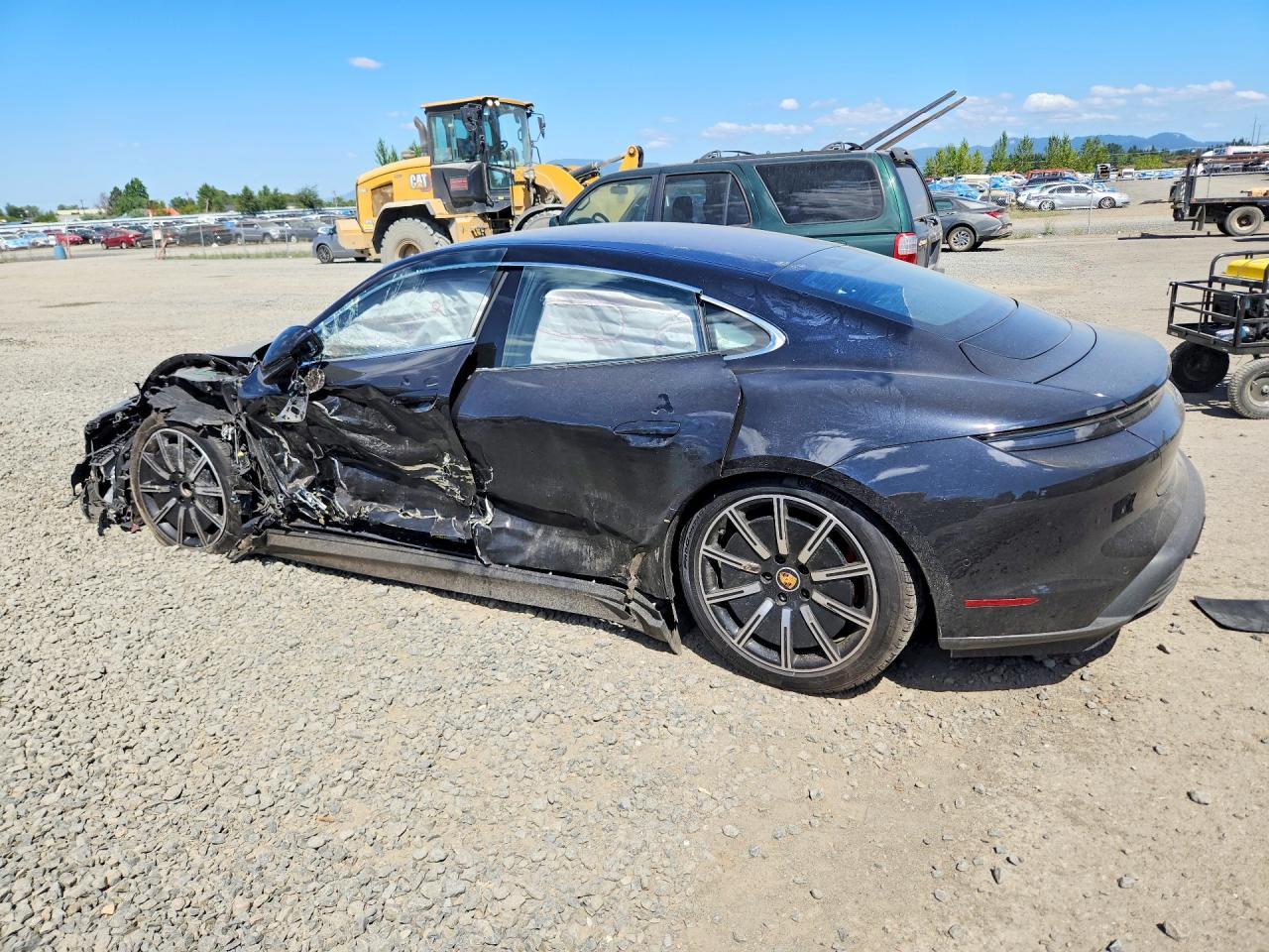 2020 Porsche Taycan 4S - Фото 2