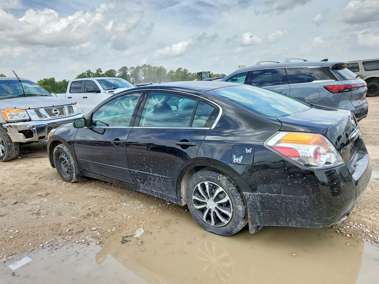 2012 Nissan Altima Base/S - Image 2