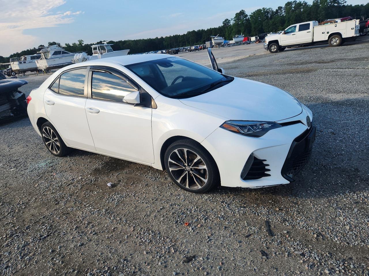2018 Toyota Corolla Se - Фото 4
