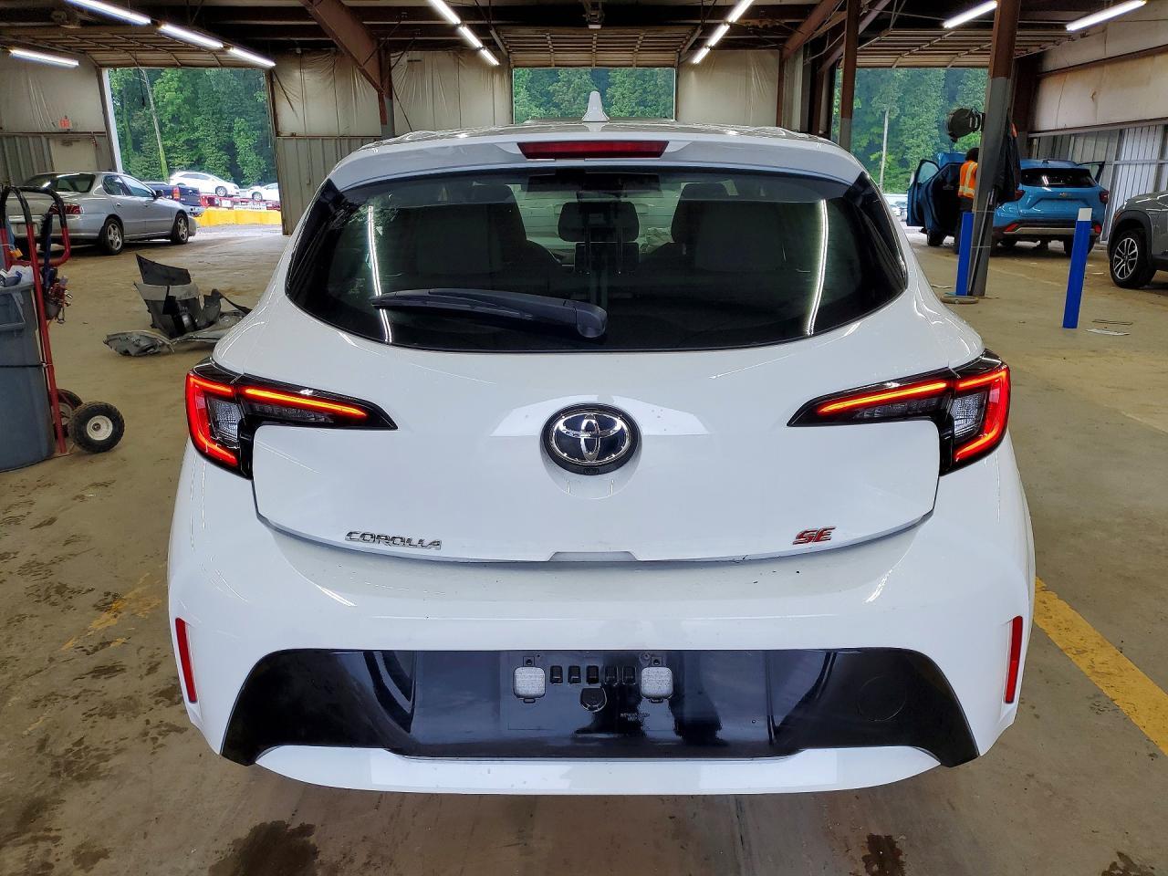 2024 Toyota Corolla Hatchback Se - Фото 6