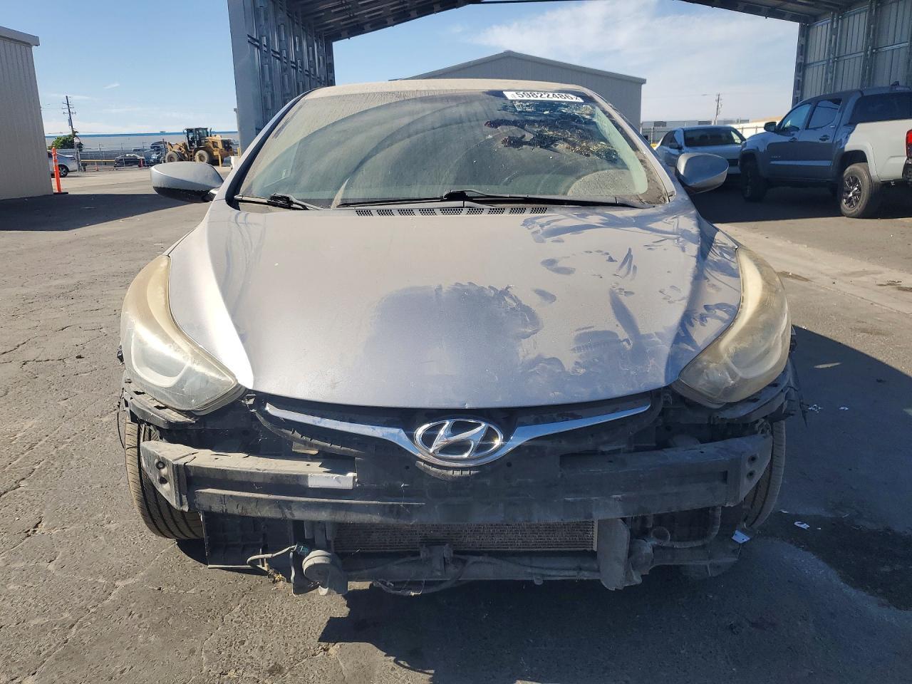 2016 Hyundai Elantra Se - Фото 5