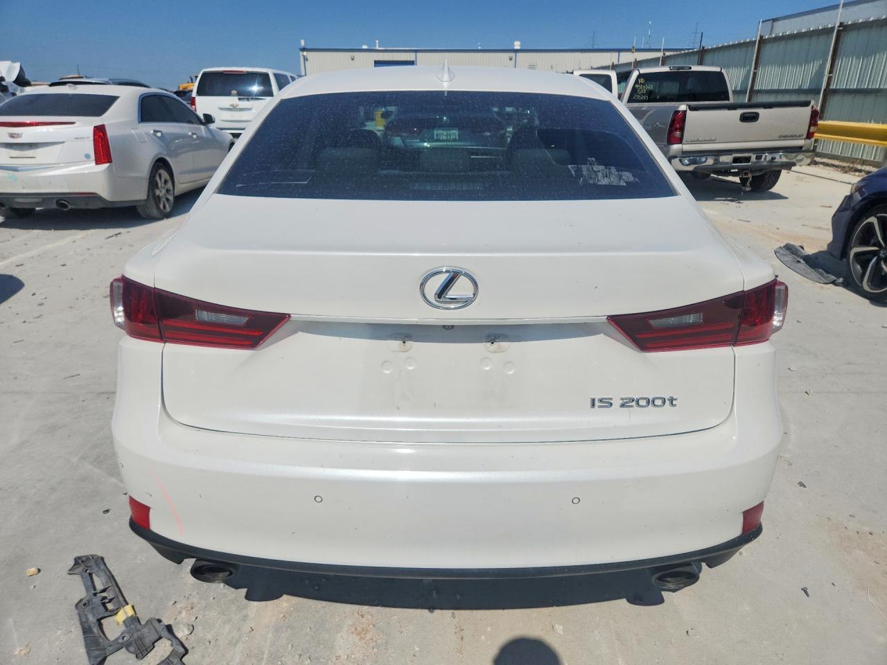2016 Lexus Is 200T - Фото 6