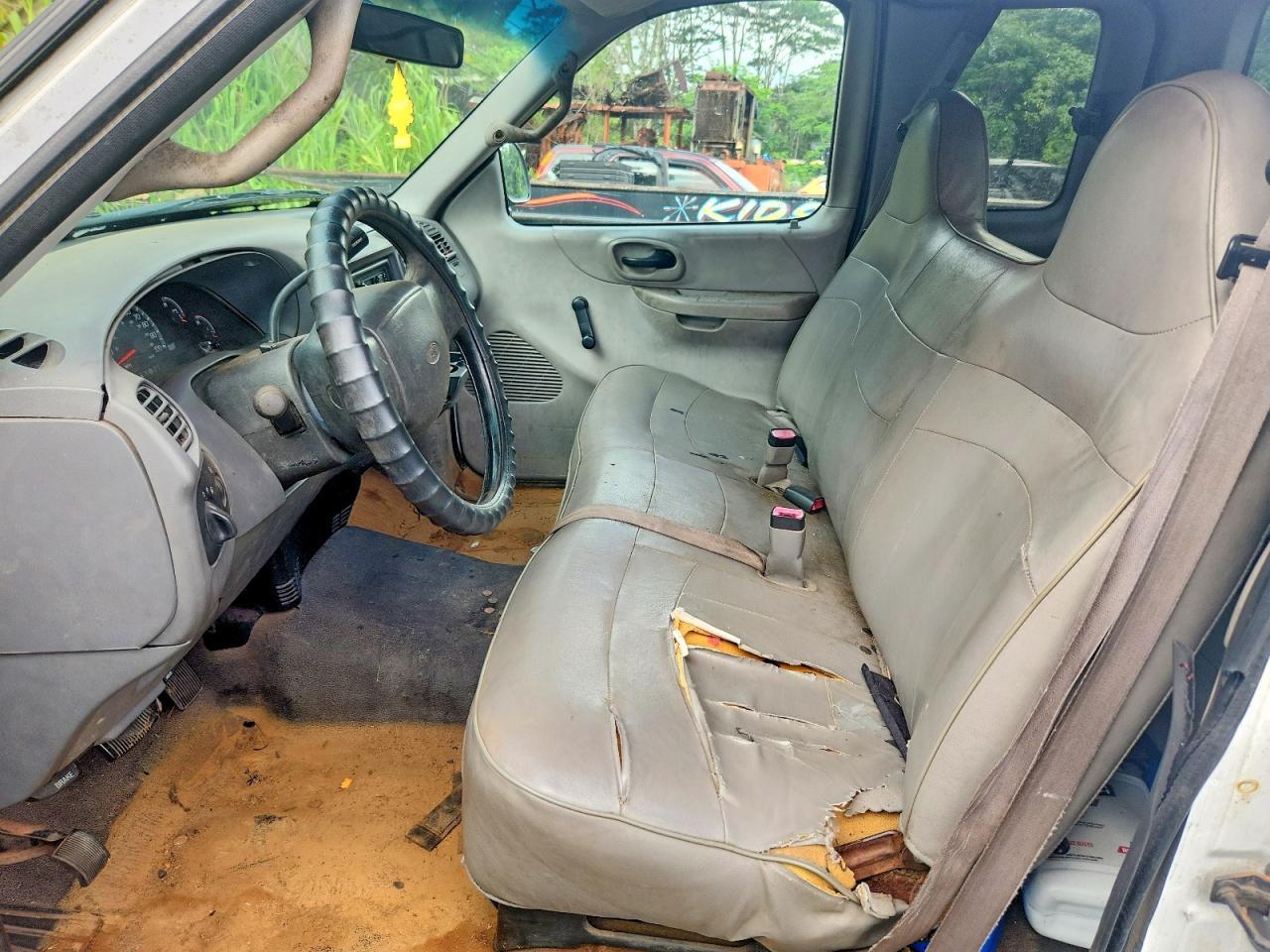 2000 Ford F150 - Image 7
