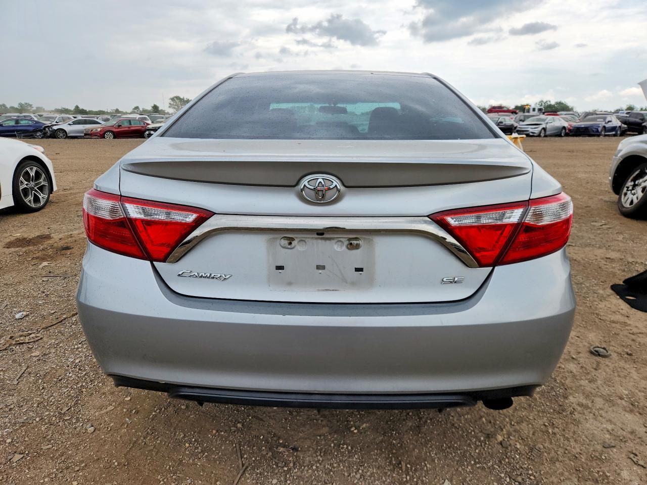 2015 Toyota Camry Se - Фото 6