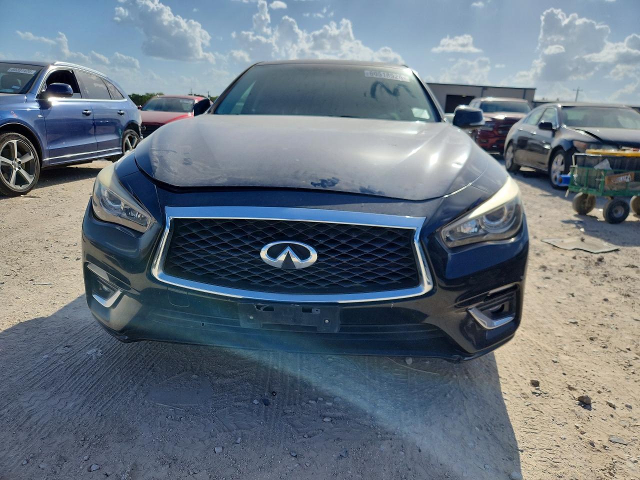 2018 Infiniti Q50 3.0T Luxe - Фото 5