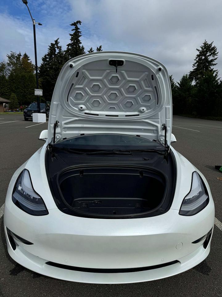 2020 Tesla Model 3 - Image 7